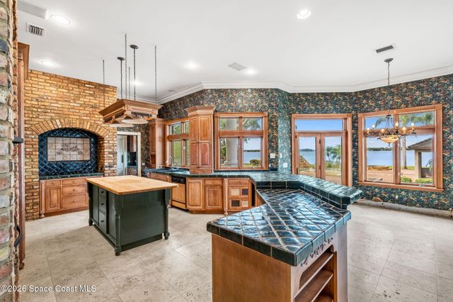 245 Stewart Drive, Merritt Island, FL 32952