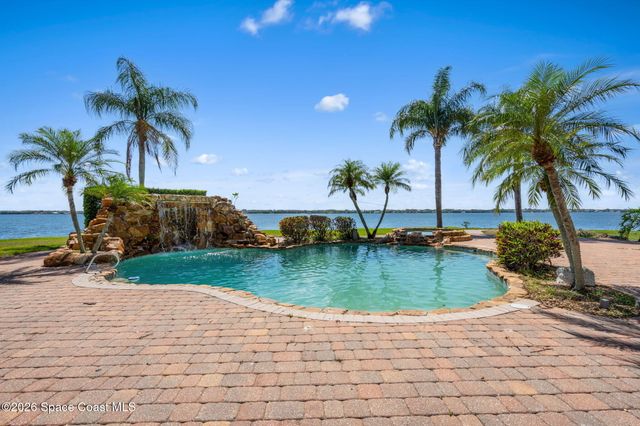 245 Stewart Drive, Merritt Island, FL 32952