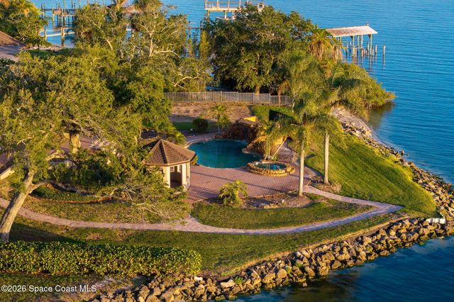 245 Stewart Drive, Merritt Island, FL 32952