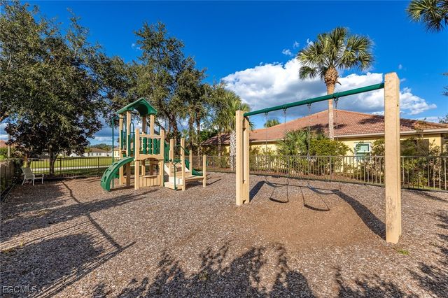 9281 Aegean CIR, Lehigh Acres, FL 33936