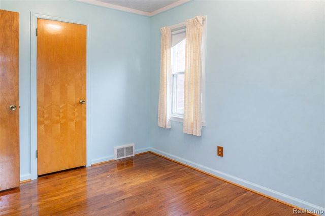 3539 Huron Street, Dearborn, MI 48124