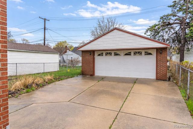 3539 Huron Street, Dearborn, MI 48124