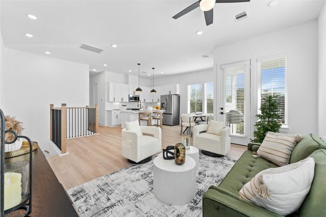 3105 Jensen Dr C, Houston, TX 77026