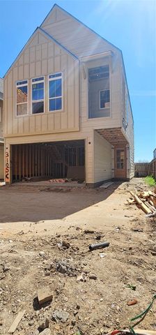 3105 Jensen Dr C, Houston, TX 77026