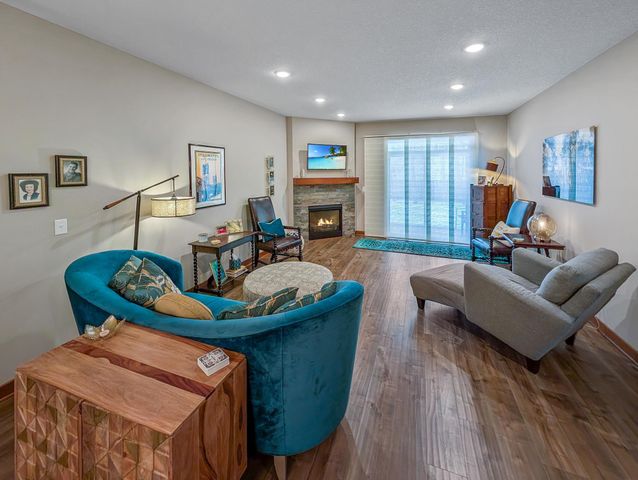 6230 Boulder Ridge Drive, Rockford, MN 55373