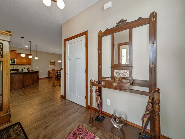 6230 Boulder Ridge Drive, Rockford, MN 55373