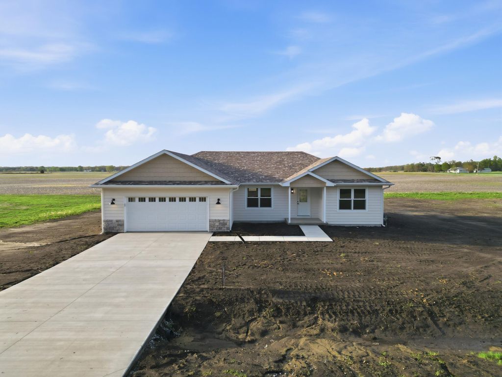 508 W Beaver Street, Morocco, IN 47963
