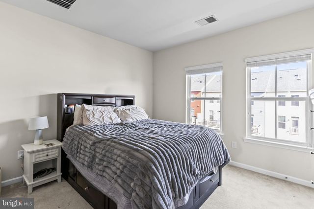 7933 TRAILVIEW XING, Glen Burnie, MD 21060