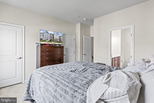 7933 TRAILVIEW XING, Glen Burnie, MD 21060