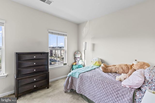 7933 TRAILVIEW XING, Glen Burnie, MD 21060