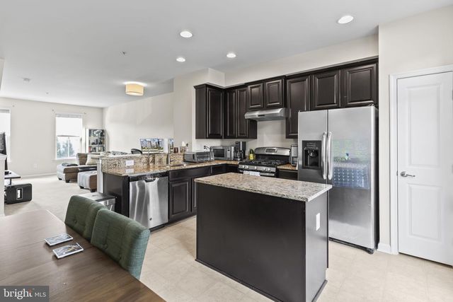 7933 TRAILVIEW XING, Glen Burnie, MD 21060