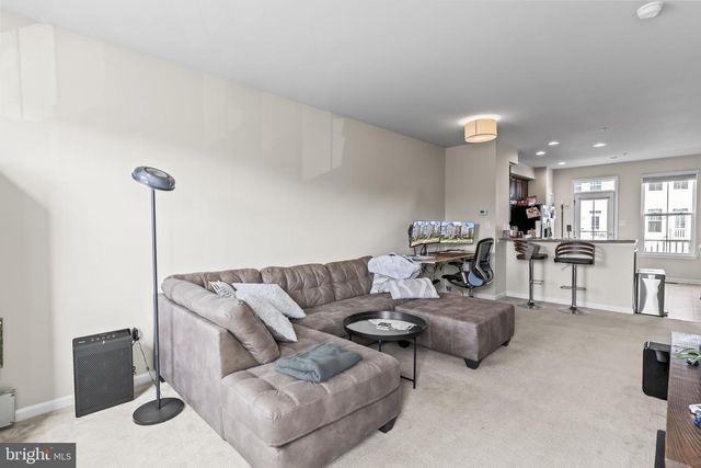 7933 TRAILVIEW XING, Glen Burnie, MD 21060