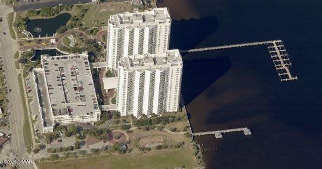 241 Riverside Dr Unit 308, Holly Hill, FL 32117