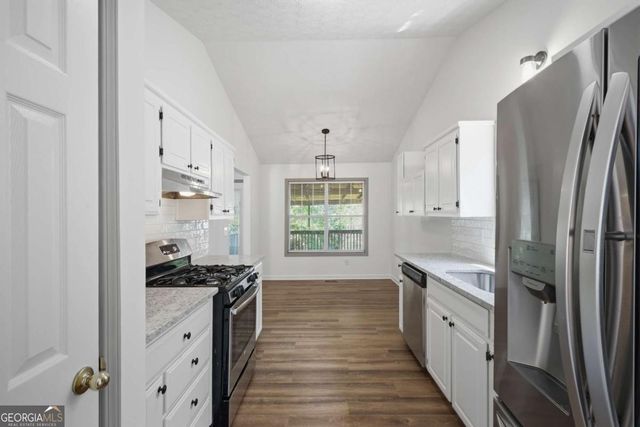 3989 Courtlin Cove NW, Lilburn, GA 30047