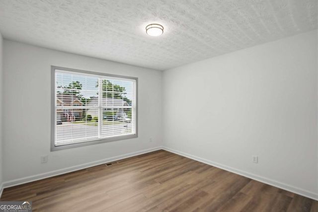 3989 Courtlin Cove NW, Lilburn, GA 30047