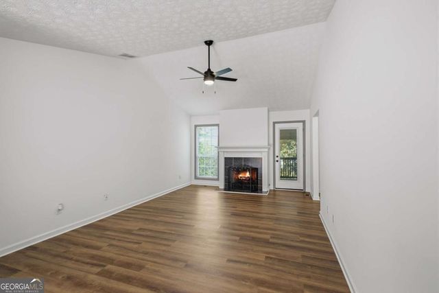 3989 Courtlin Cove NW, Lilburn, GA 30047