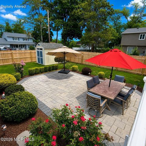 565 Sumner Avenue, Belford, NJ 07718