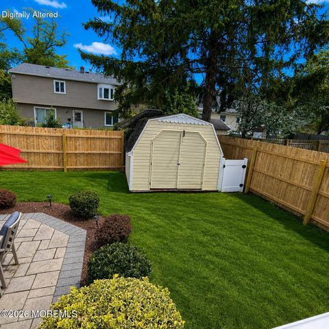 565 Sumner Avenue, Belford, NJ 07718