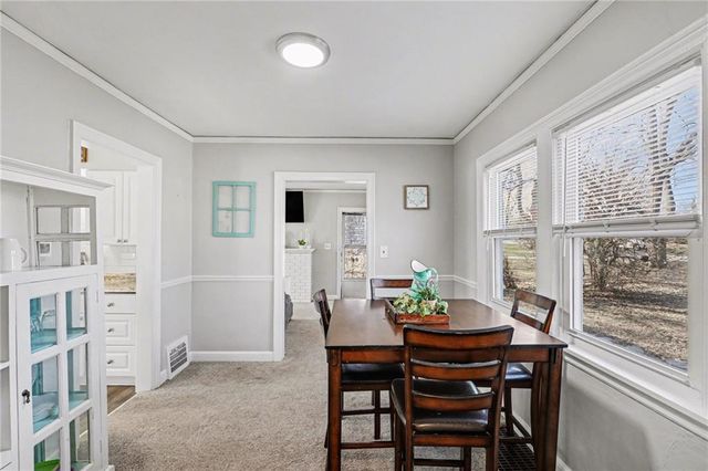 921 MANOR Road, Independence, MO 64055