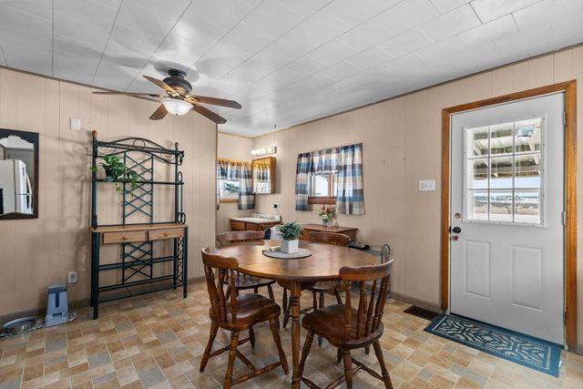 W1991 E River Road, Berlin, WI 54923