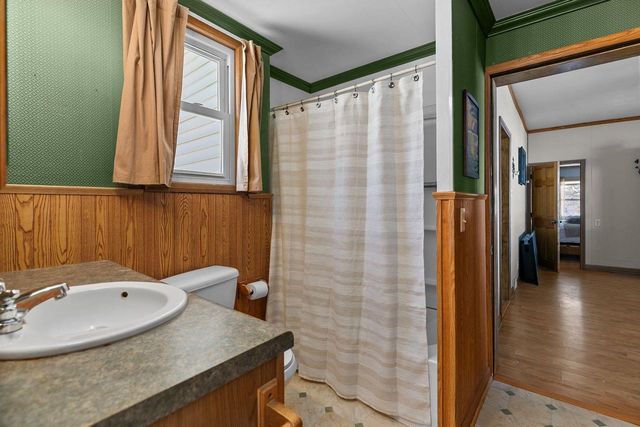 W1991 E River Road, Berlin, WI 54923