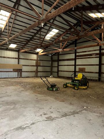 W1991 E River Road, Berlin, WI 54923