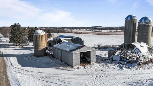 W1991 E River Road, Berlin, WI 54923