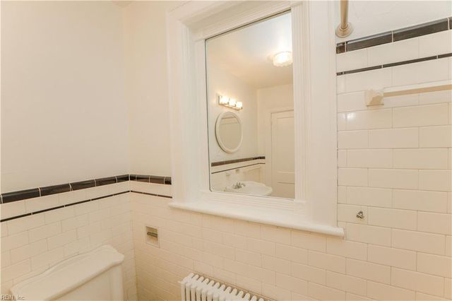 6049 Lake Terrace CIR, Norfolk, VA 23502