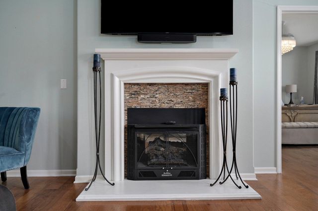 145 N Tuscany Drive, Hollister, MO 65672