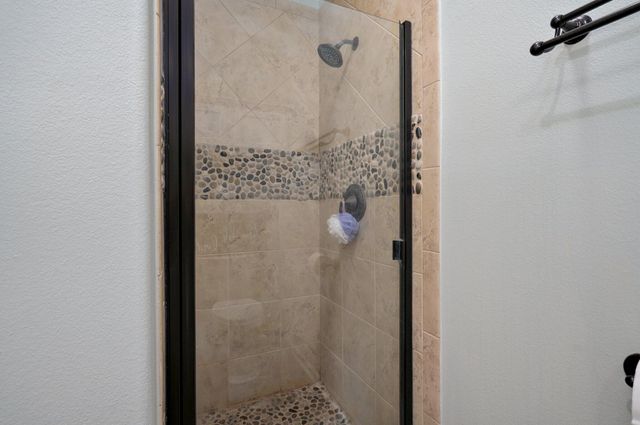 145 N Tuscany Drive, Hollister, MO 65672