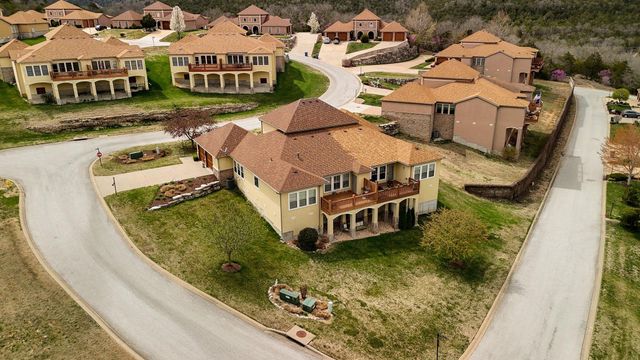 145 N Tuscany Drive, Hollister, MO 65672