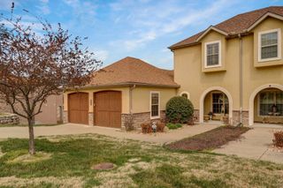 145 N Tuscany Drive, Hollister, MO 65672