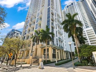 1050 Brickell Ave 1722, Miami, FL 33131