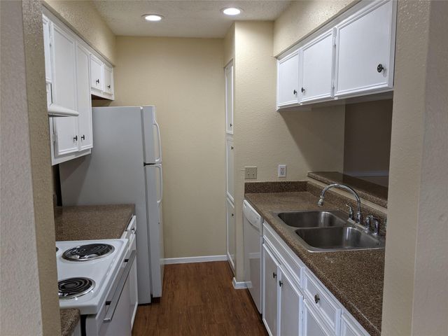 10616 Mellow Meadows DR 42C, Austin, TX 78750