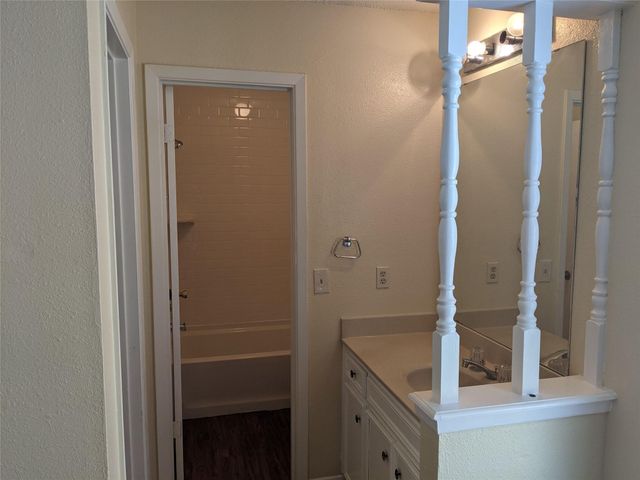 10616 Mellow Meadows DR 42C, Austin, TX 78750
