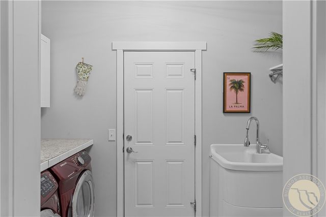 1090 Strawberry Avenue, Billings, MT 59105