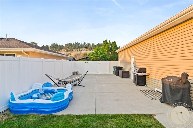 1090 Strawberry Avenue, Billings, MT 59105