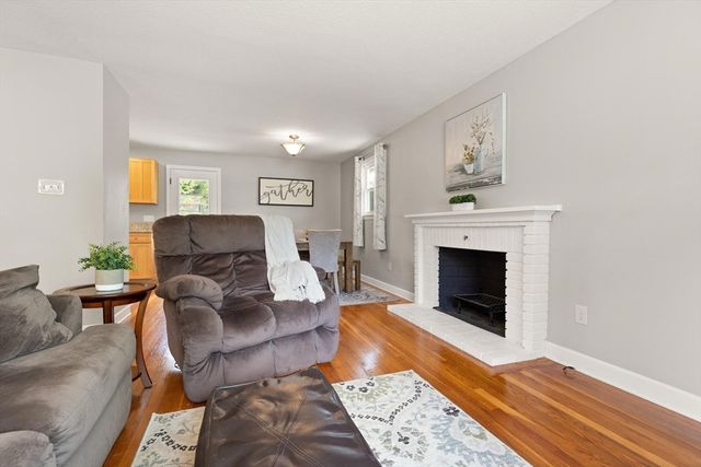 1 Myrtle Ave, Westford, MA 01886