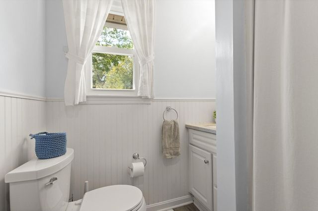 1 Myrtle Ave, Westford, MA 01886