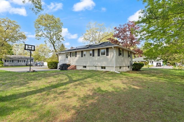 1 Myrtle Ave, Westford, MA 01886