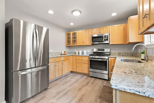 1 Myrtle Ave, Westford, MA 01886