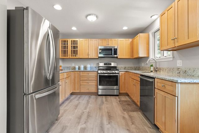 1 Myrtle Ave, Westford, MA 01886