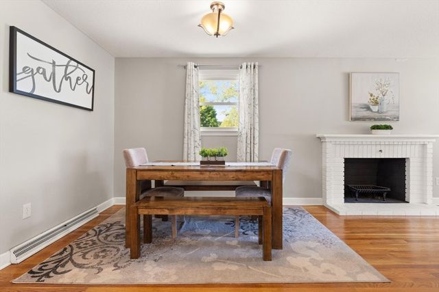 1 Myrtle Ave, Westford, MA 01886