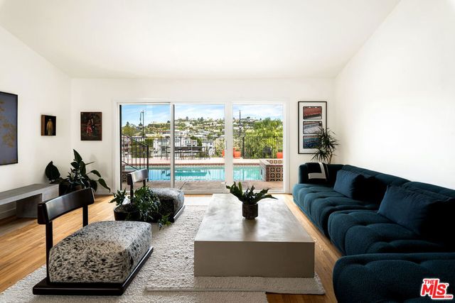 1926 N Crescent Heights Boulevard, Los Angeles, CA 90069