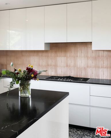 1926 N Crescent Heights Boulevard, Los Angeles, CA 90069