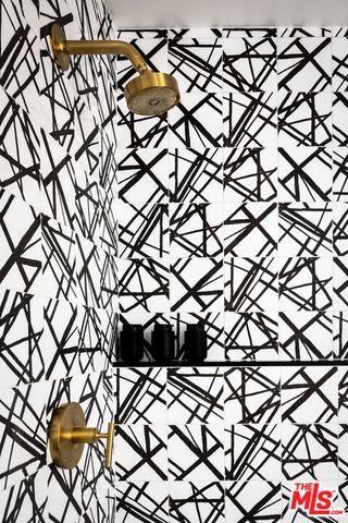 1926 N Crescent Heights Boulevard, Los Angeles, CA 90069