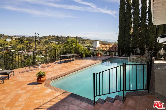 1926 N Crescent Heights Boulevard, Los Angeles, CA 90069