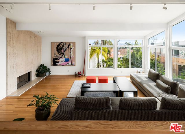 1926 N Crescent Heights Boulevard, Los Angeles, CA 90069