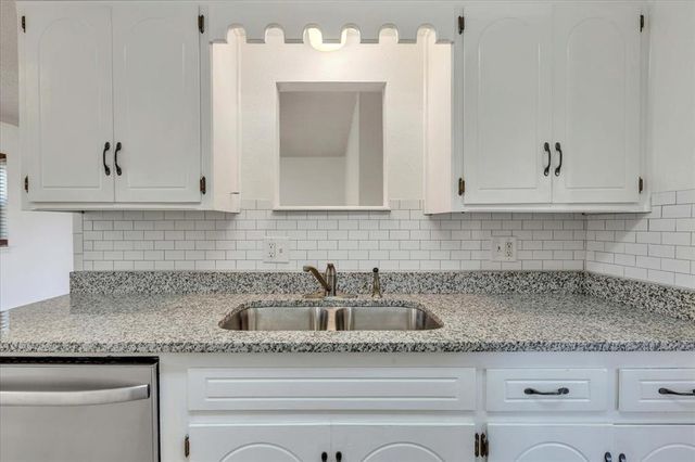 203 Kimberly Lane, Yukon, OK 73099