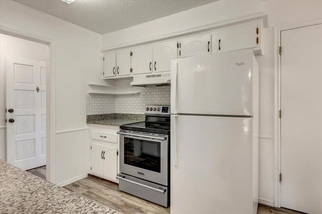 203 Kimberly Lane, Yukon, OK 73099